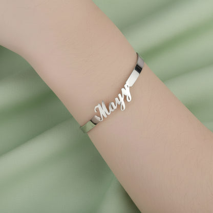 Elegant Name Bracelet – A Timeless Personalized bracelet